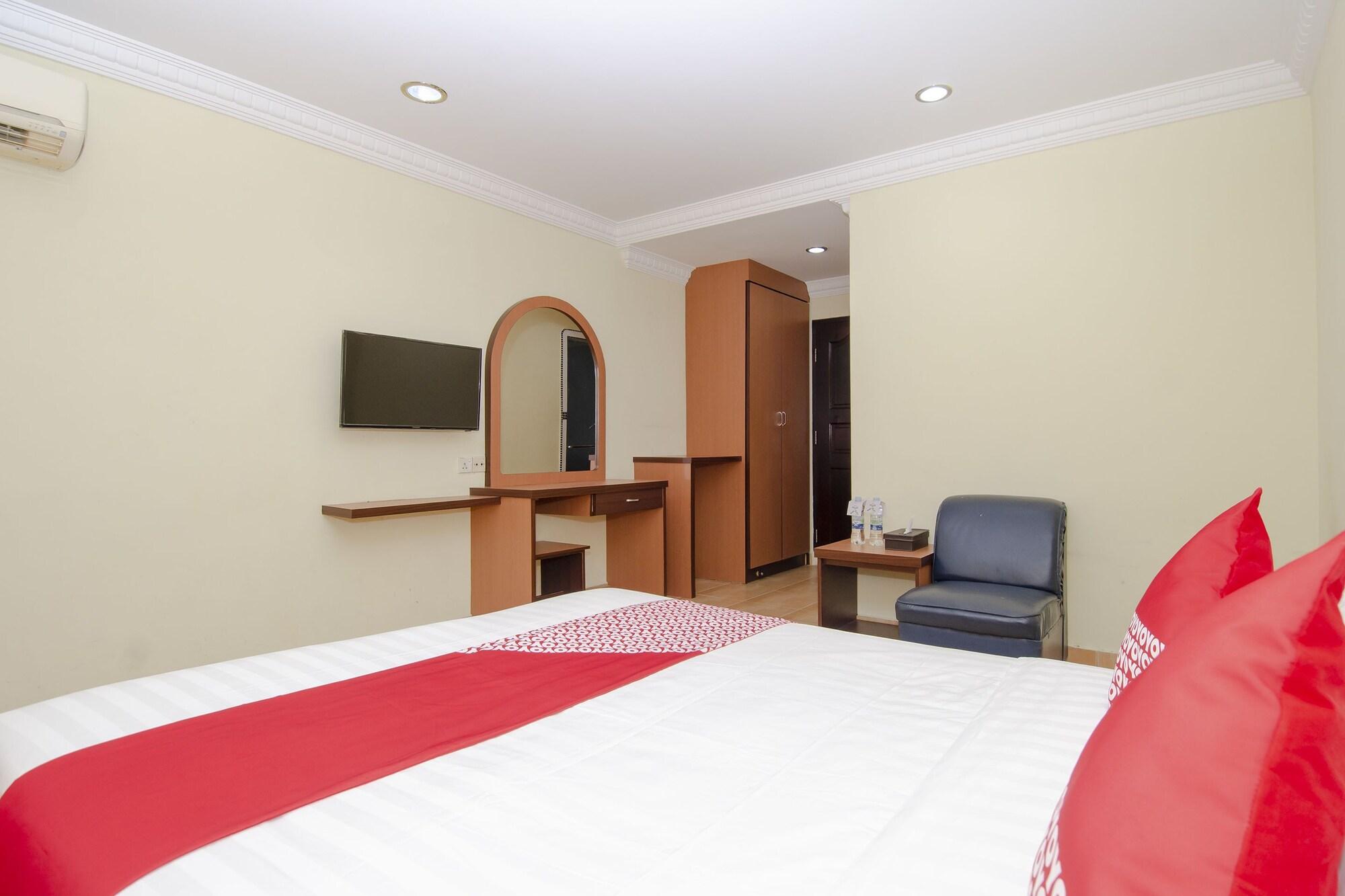 Halim Hotel Tanjung Pinang Kültér fotó