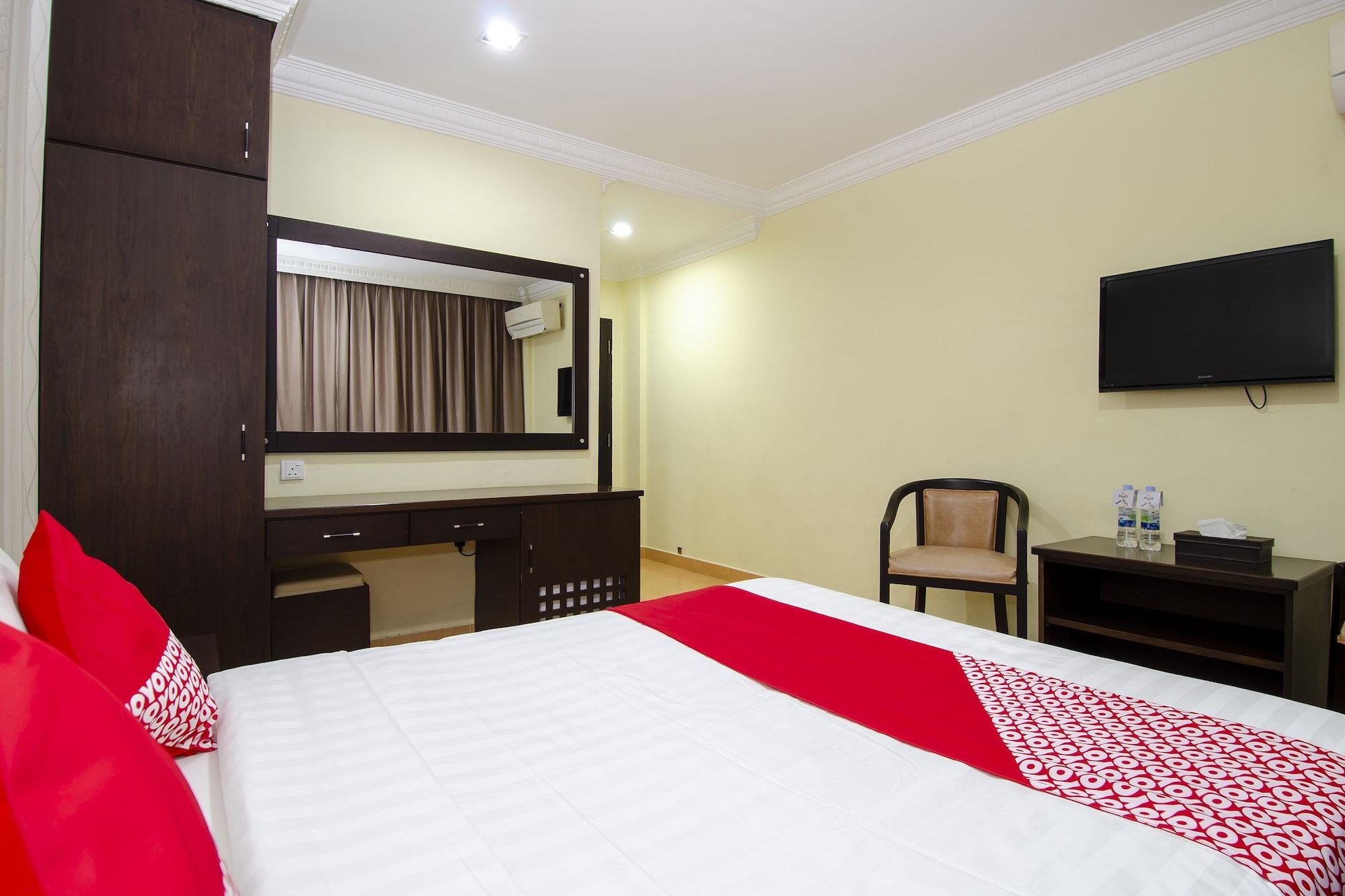 Halim Hotel Tanjung Pinang Kültér fotó