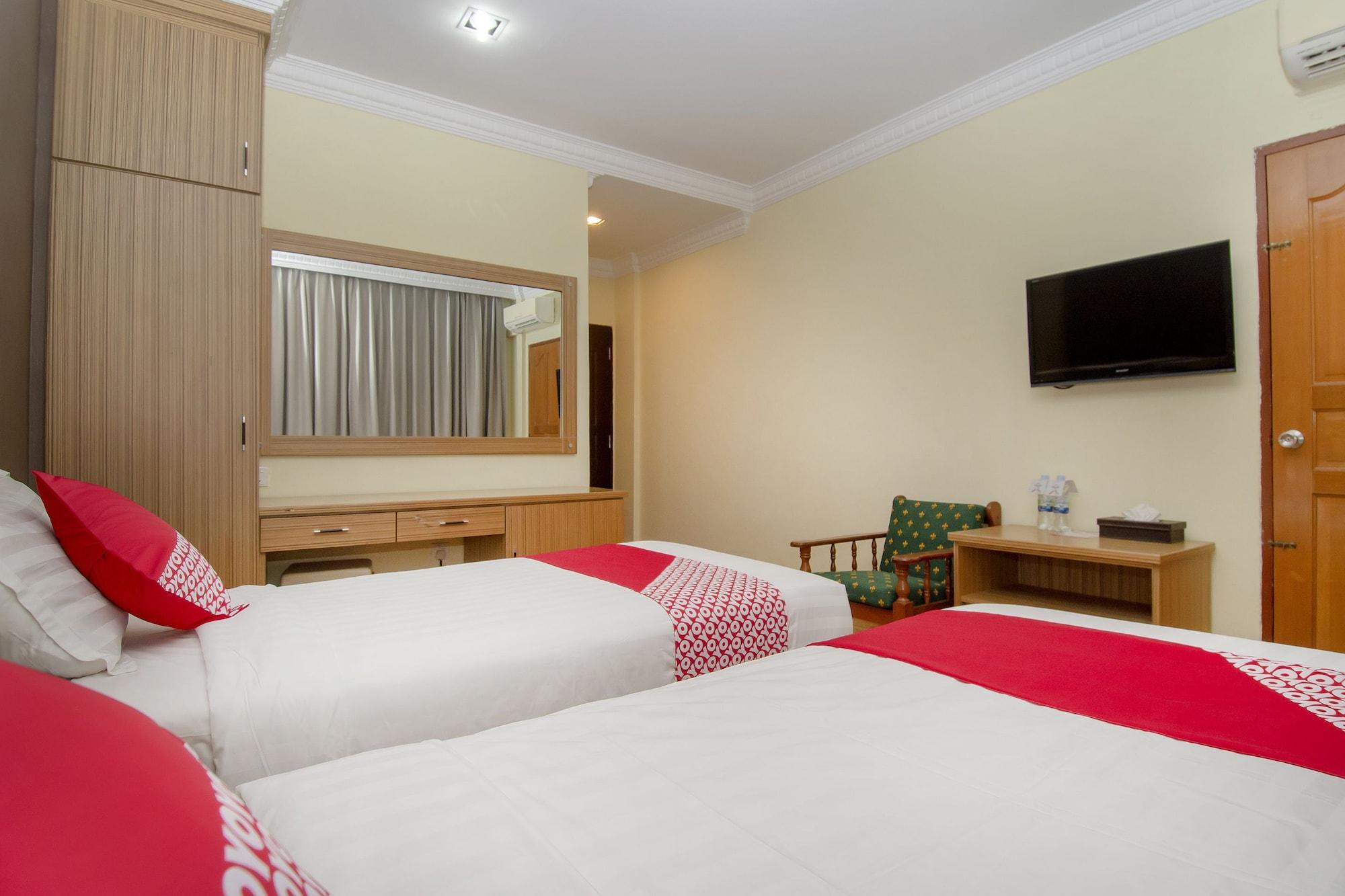 Halim Hotel Tanjung Pinang Kültér fotó